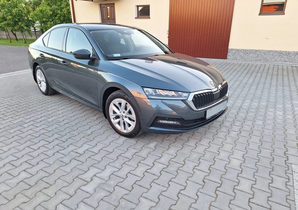 Skoda Octavia cena 77700 przebieg: 76700, rok produkcji 2020 z Opoczno małe 191